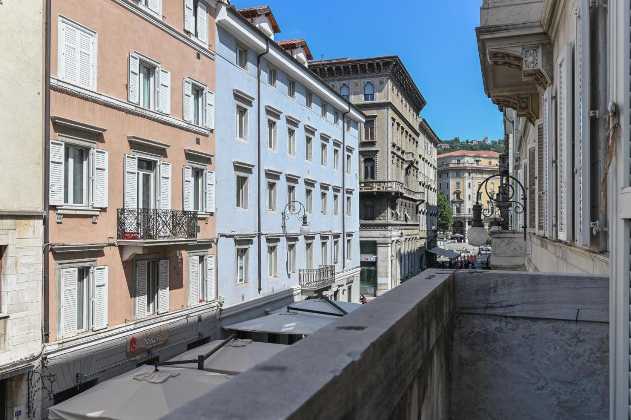 Adria Luxury Residence - Centro Trieste Exterior foto
